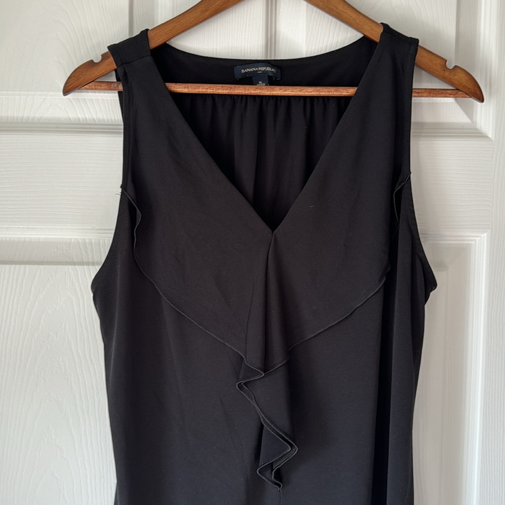 Banana Republic Ruffle Tank - Picture 2 of 4